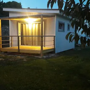https://le-chalet-de-la-treille.fr-provencehotel.com